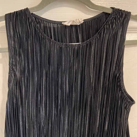 EVERLEIGH BLACK TOP - Picture 2 of 3